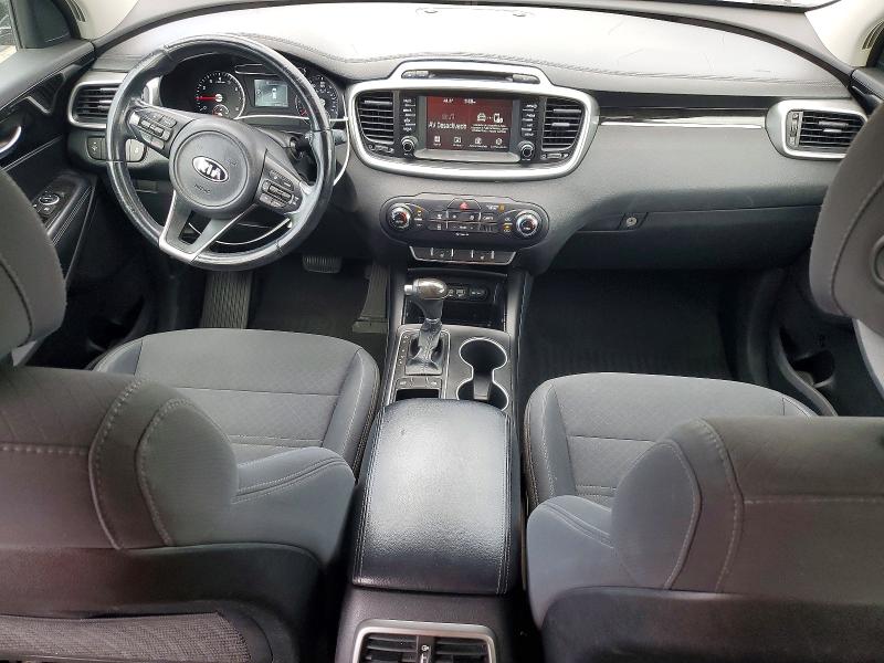 Photo 8 from auction – 2017 KIA SORENTO with VIN 5XYPG4A3XHG270305