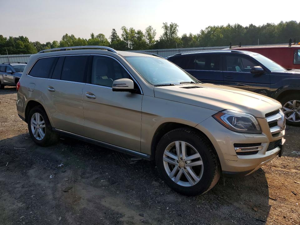 Photo 4 from auction – 2013 MERCEDES-BENZ GL with VIN 4JGDF7CE5DA209570