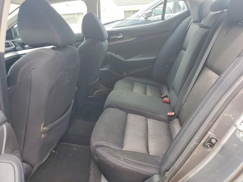 Photo 10 from auction – 2017 NISSAN MAXIMA with VIN 1N4AA6AP7HC453967
