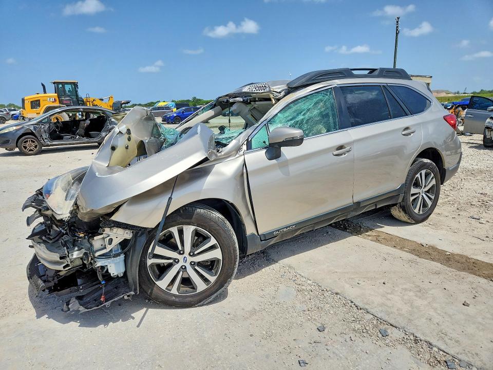 SUBARU OUTBACK 2019 with VIN 4S4BSAJC9K3253736 - Photo from auction