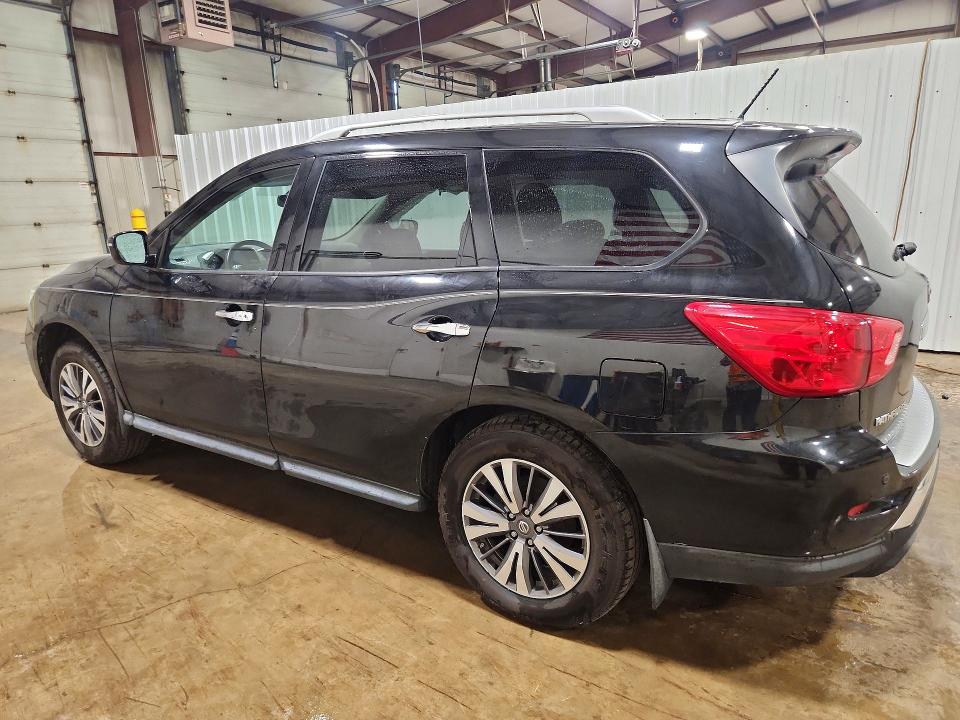 Photo 2 from auction – 2017 NISSAN PATHFINDER with VIN 5N1DR2MM9HC630380