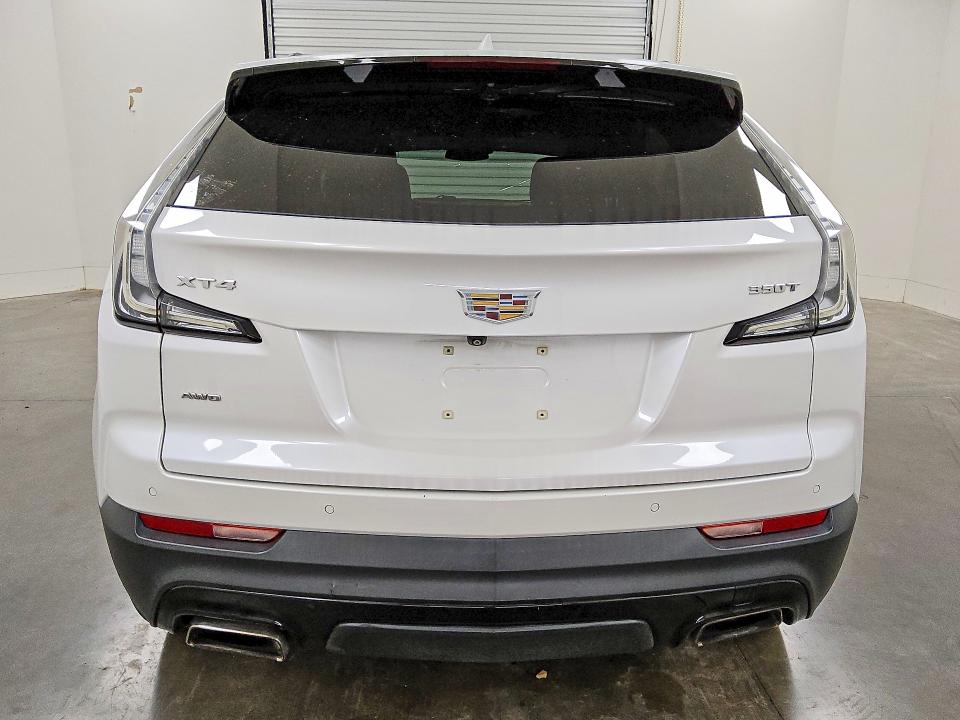 Photo 6 from auction – 2020 CADILLAC XT4 with VIN 1GYFZFR46LF093580