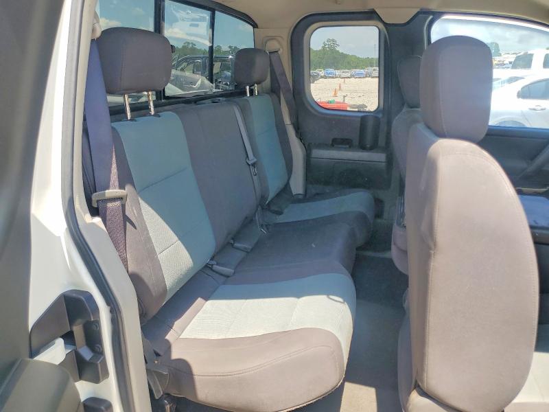 Photo 10 from auction – 2004 NISSAN TITAN with VIN 1N6AA06A34N520538