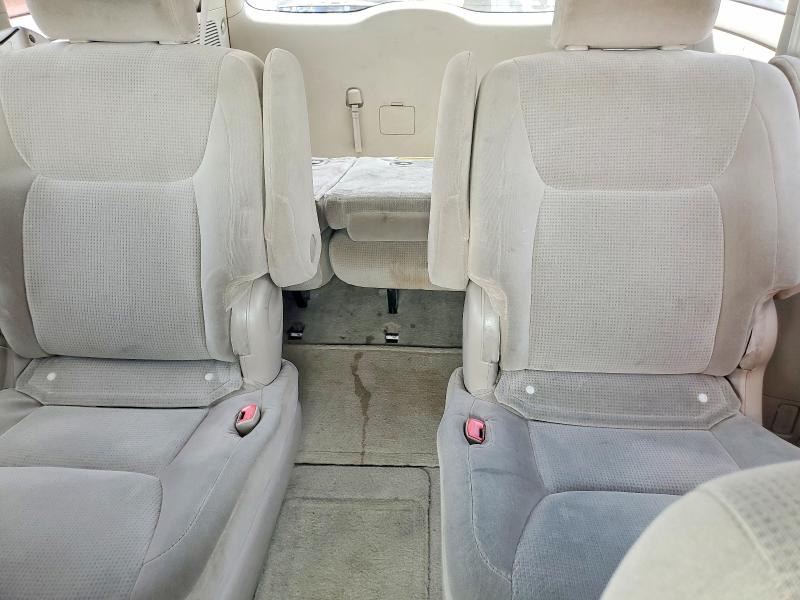 Photo 10 from auction – 2005 TOYOTA SIENNA with VIN 5TDZA23C75S355693