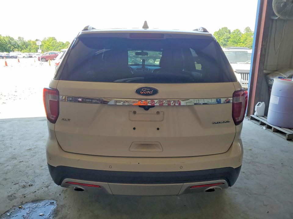 Photo 6 from auction – 2016 FORD EXPLORER with VIN 1FM5K7D88GGB91690