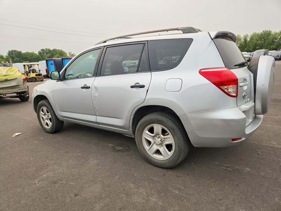 Photo 2 from auction – 2006 TOYOTA RAV4 with VIN JTMZD33V165030463