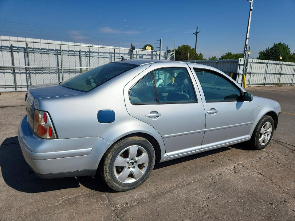 Photo 3 from auction – 2003 VOLKSWAGEN JETTA with VIN 3VWRE69MX3M074624