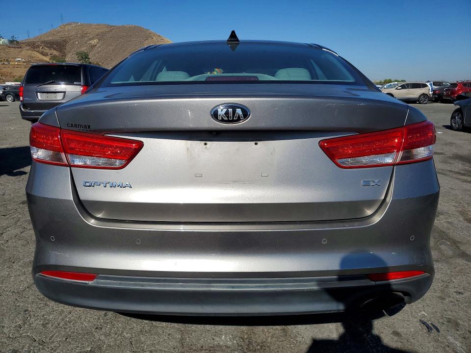 Photo 6 from auction – 2016 KIA OPTIMA with VIN 5XXGU4L31GG045344