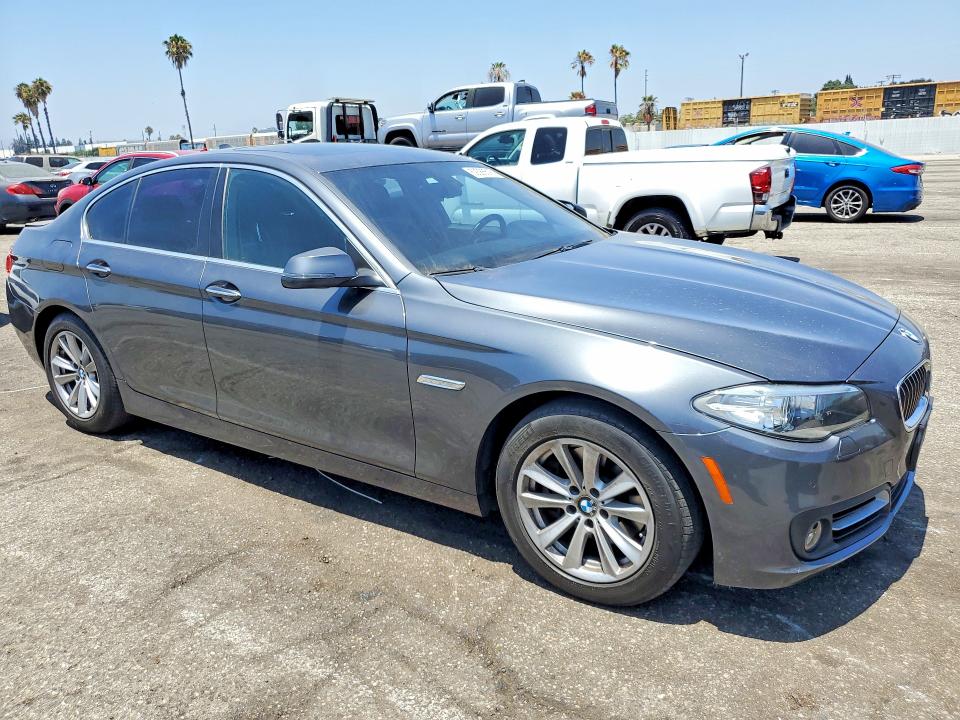 Photo 4 from auction – 2016 BMW 528 with VIN WBA5A5C54GG353251
