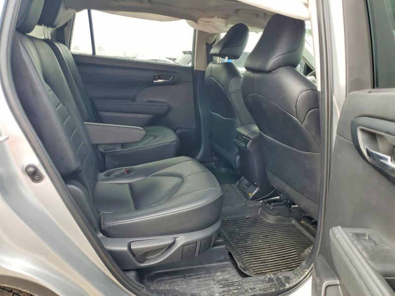 Photo 11 from auction – 2024 TOYOTA HIGHLANDER with VIN 5TDKDRAH6RS541828
