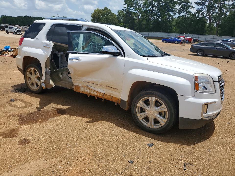 Снимка 4 от търг – 2017 GMC TERRAIN с VIN 2GKFLPE34H6133669