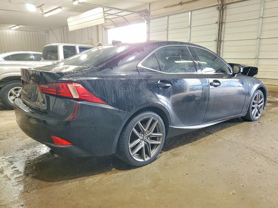 Photo 3 from auction – 2015 LEXUS IS with VIN JTHCF1D26F5027341