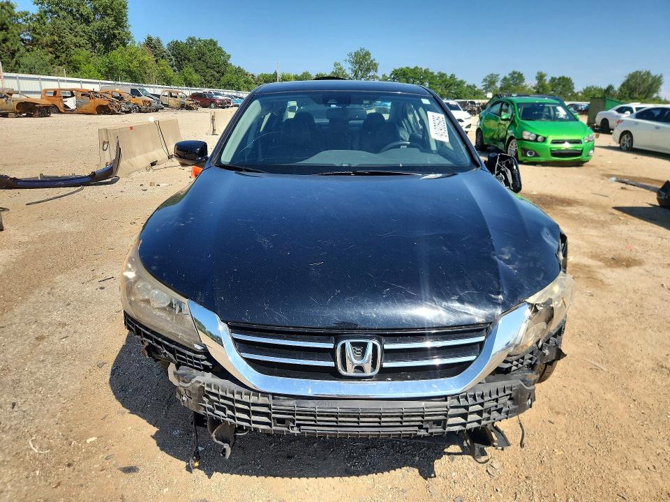 Photo 5 from auction – 2015 HONDA ACCORD with VIN 1HGCR3F95FA008867