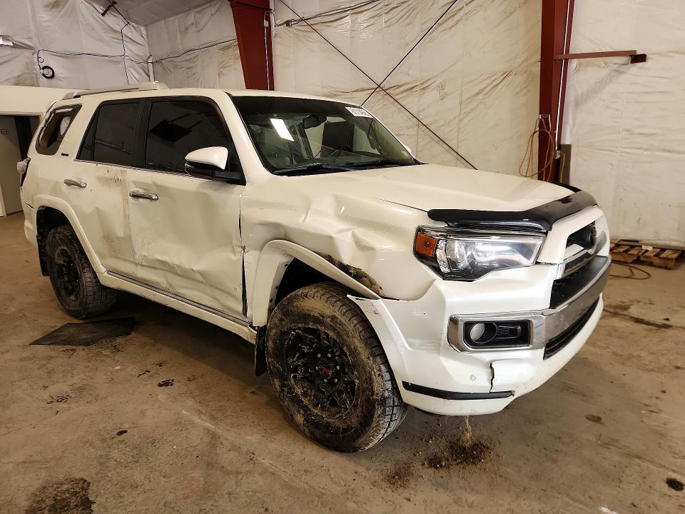 Zdjęcie 4 z aukcji – 2015 TOYOTA 4RUNNER z VIN JTEBU5JRXF5225041