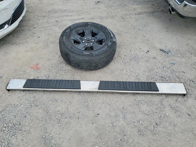 Photo 12 from auction – 2022 RAM 1500 with VIN 1C6RREMT3NN336290