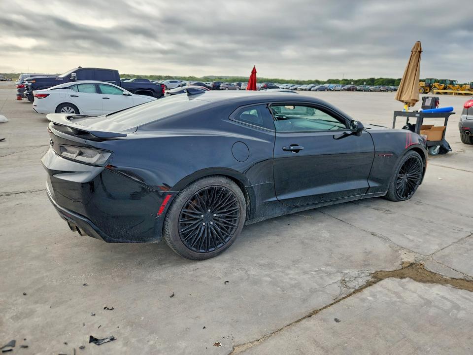 Photo 3 from auction – 2018 CHEVROLET CAMARO with VIN 1G1FH1R71J0146409