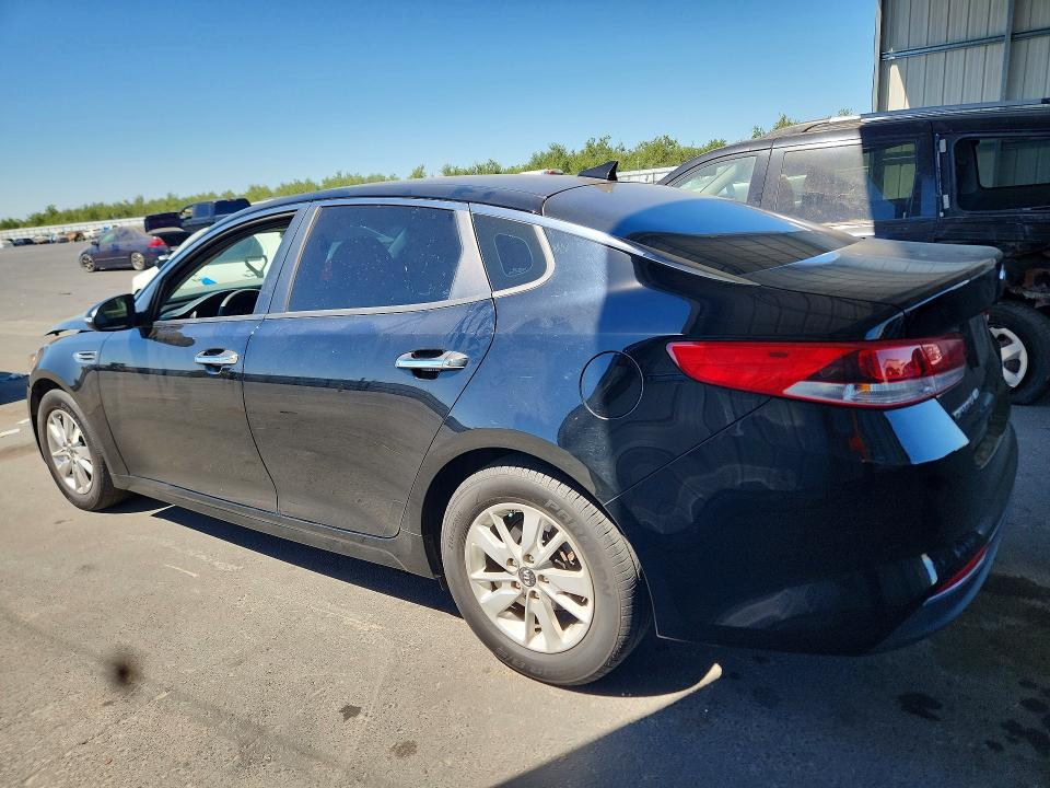 Photo 2 from auction – 2016 KIA OPTIMA with VIN 5XXGT4L31GG029695