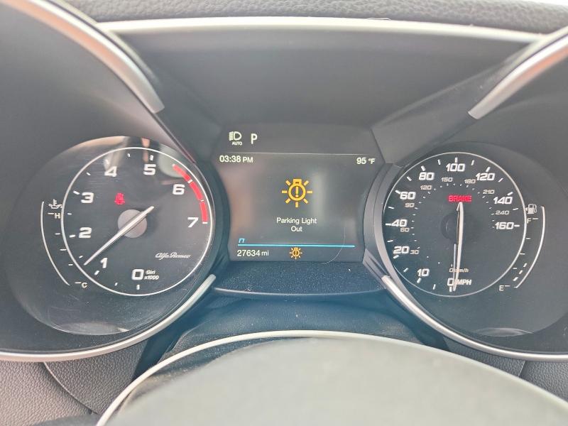 Photo 9 from auction – 2022 ALFA ROMEO GIULIA with VIN ZARFAMAN3N7652575
