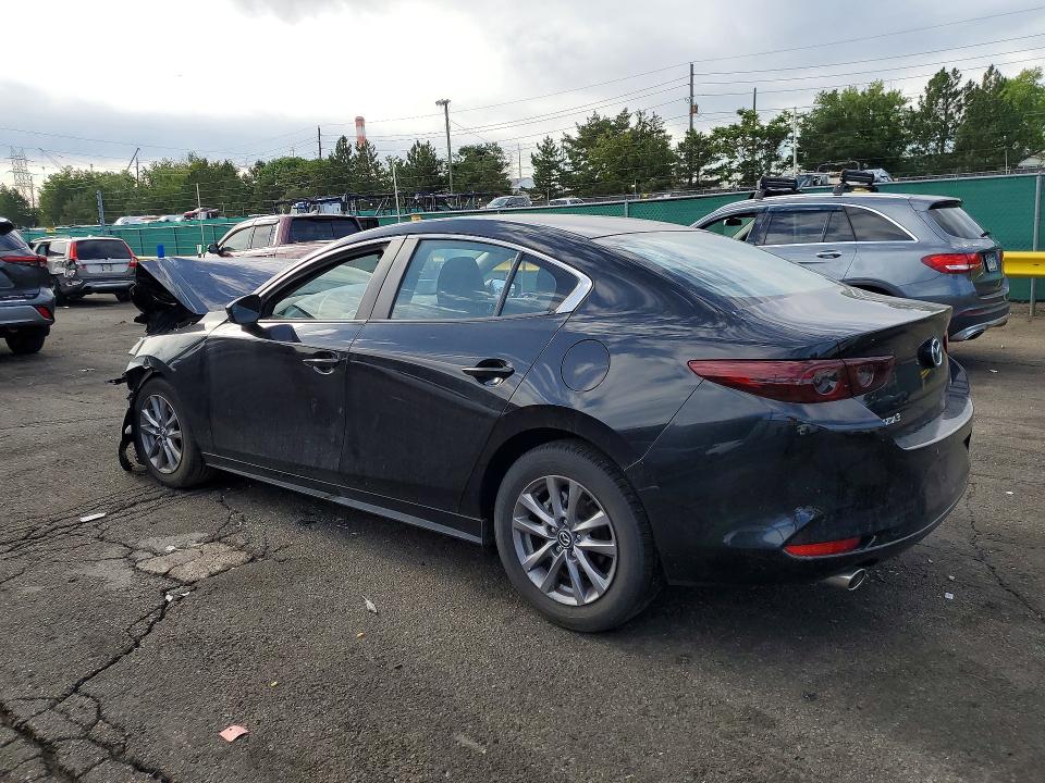 Photo 2 from auction – 2021 MAZDA 3 with VIN JM1BPAAL4M1344854