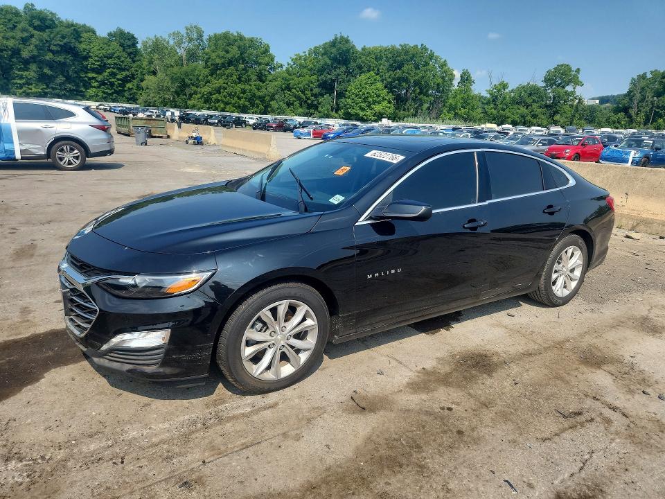 Photo 1 from auction – 2022 CHEVROLET MALIBU with VIN 1G1ZD5ST8NF170040