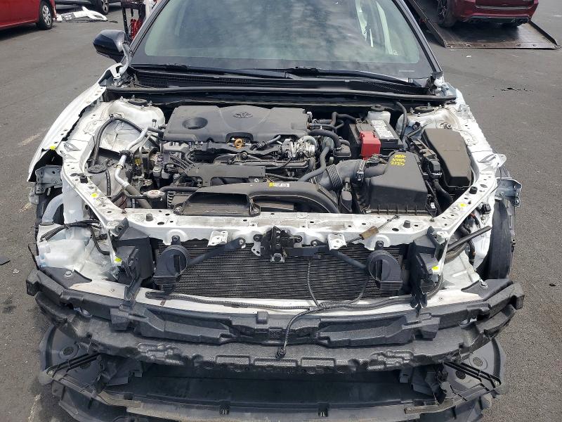 Photo 12 from auction – 2022 TOYOTA CAMRY with VIN 4T1K61AK1NU015809
