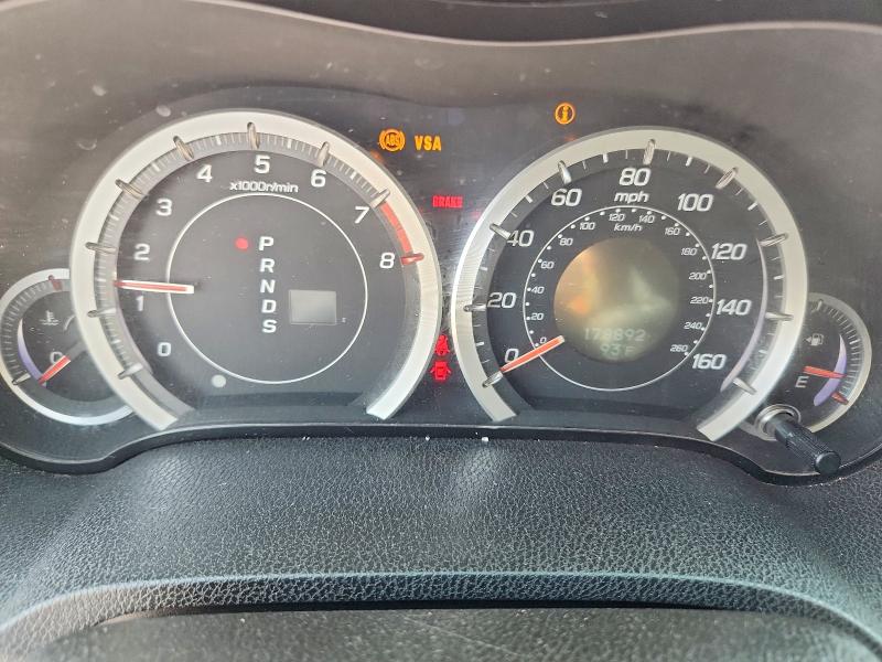 Photo 9 from auction – 2010 ACURA TSX with VIN JH4CU2F64AC008965