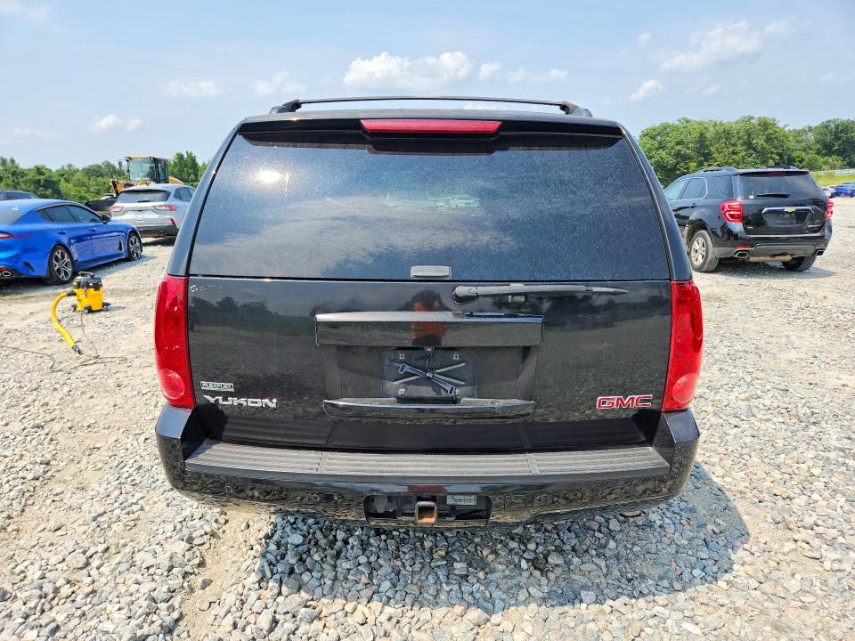 Photo 6 from auction – 2011 GMC YUKON with VIN 1GKS1CE08BR261069