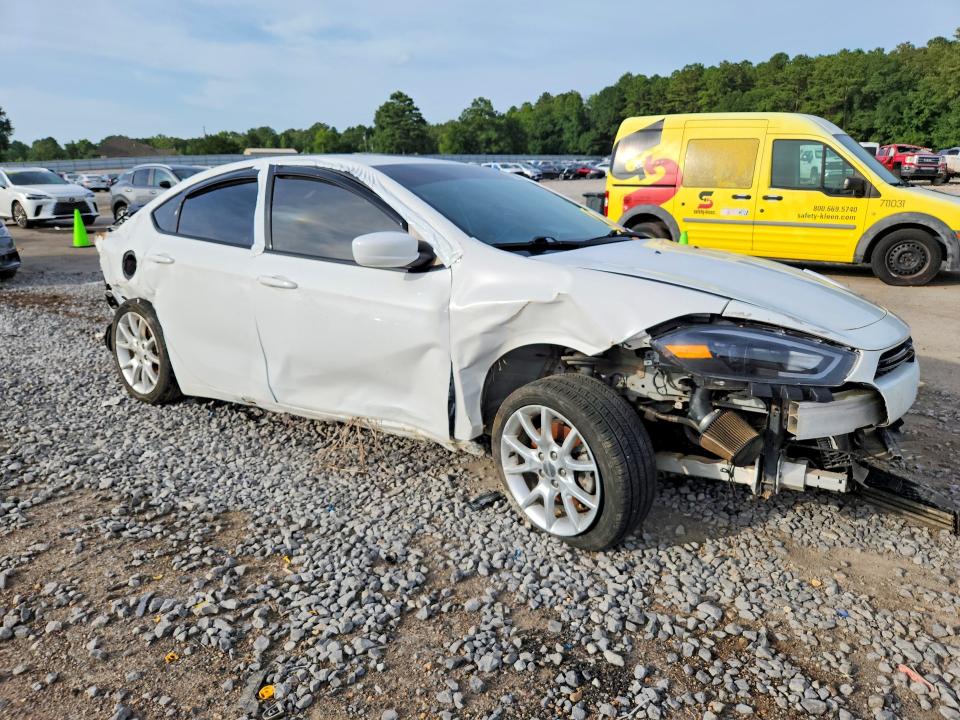 Photo 4 from auction – 2013 DODGE DART with VIN 1C3CDFBA5DD333937
