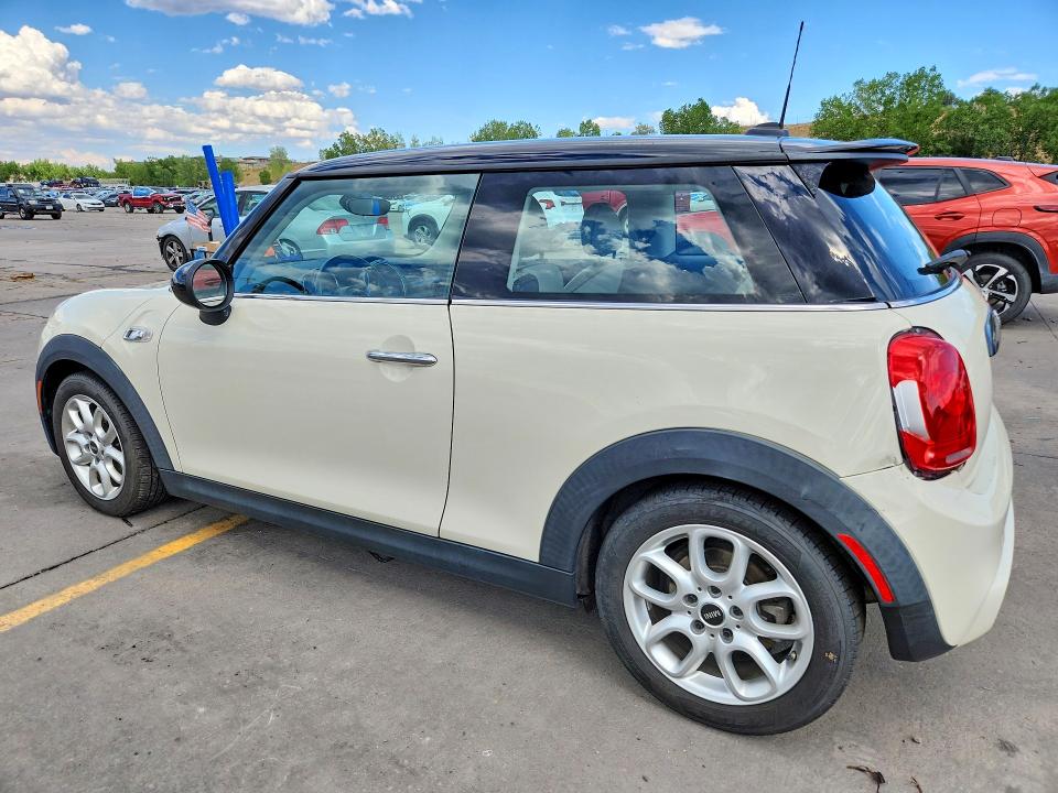 Photo 2 from auction – 2016 MINI COOPER with VIN WMWXP7C50G2C60925