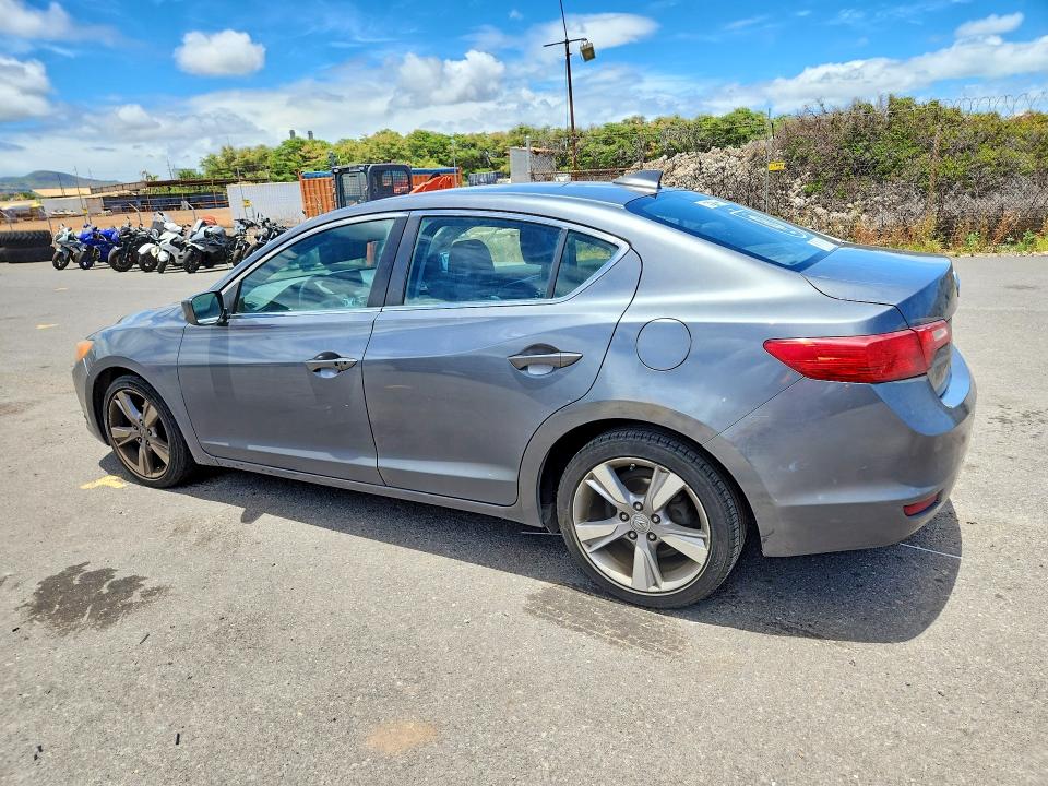 Photo 2 from auction – 2013 ACURA ILX with VIN 19VDE1F5XDE002226