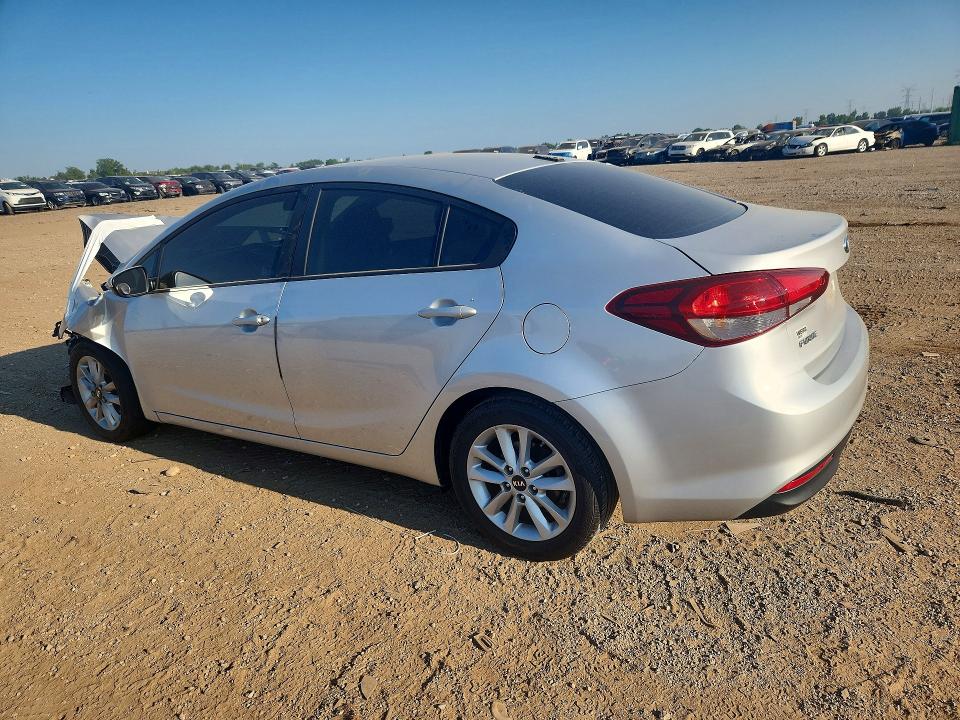 Photo 2 from auction – 2017 KIA FORTE with VIN 3KPFL4A73HE007810