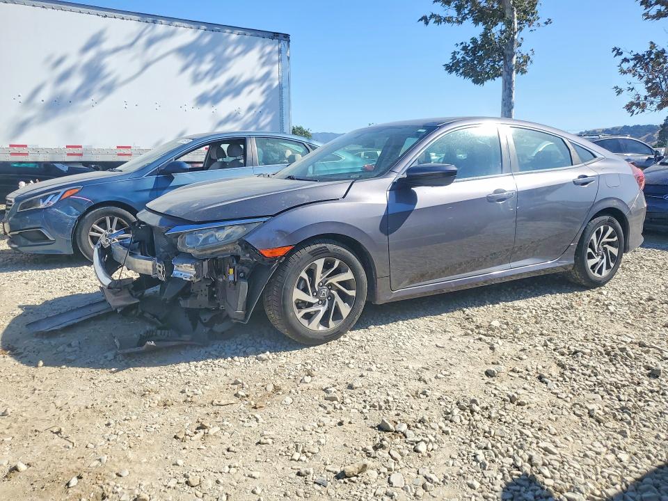 HONDA CIVIC 2018 с VIN 2HGFC2F72JH545441 - Фото с аукциона