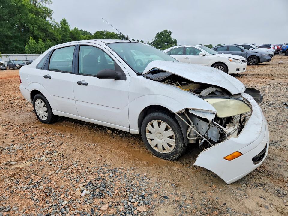 Photo 4 from auction – 2007 FORD FOCUS with VIN 1FAFP34N67W150561