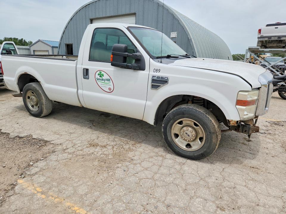 Photo 4 from auction – 2008 FORD F250 with VIN 1FTNF20508EB88514