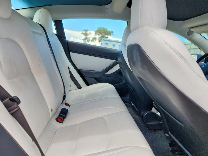 Photo 10 from auction – 2018 TESLA MODEL 3 with VIN 5YJ3E1EB1JF097839