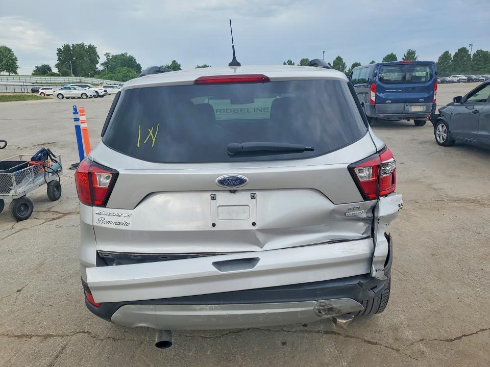 Photo 6 from auction – 2019 FORD ESCAPE with VIN 1FMCU0HD6KUB59203