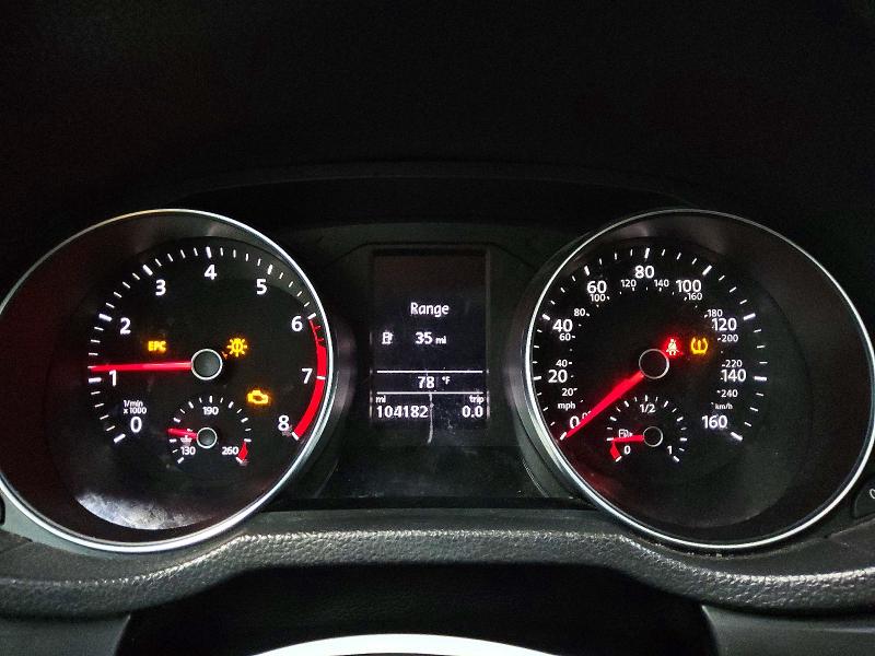 Photo 9 from auction – 2018 VOLKSWAGEN PASSAT with VIN 1VWAA7A33JC010327