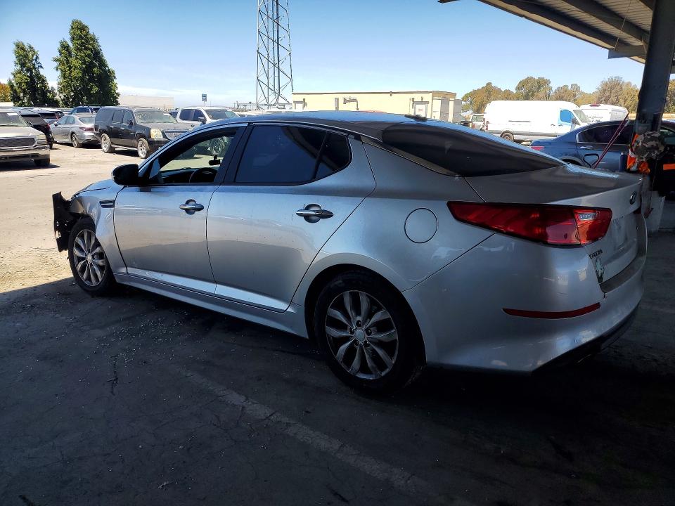 Photo 2 from auction – 2015 KIA OPTIMA with VIN 5XXGM4A70FG473684