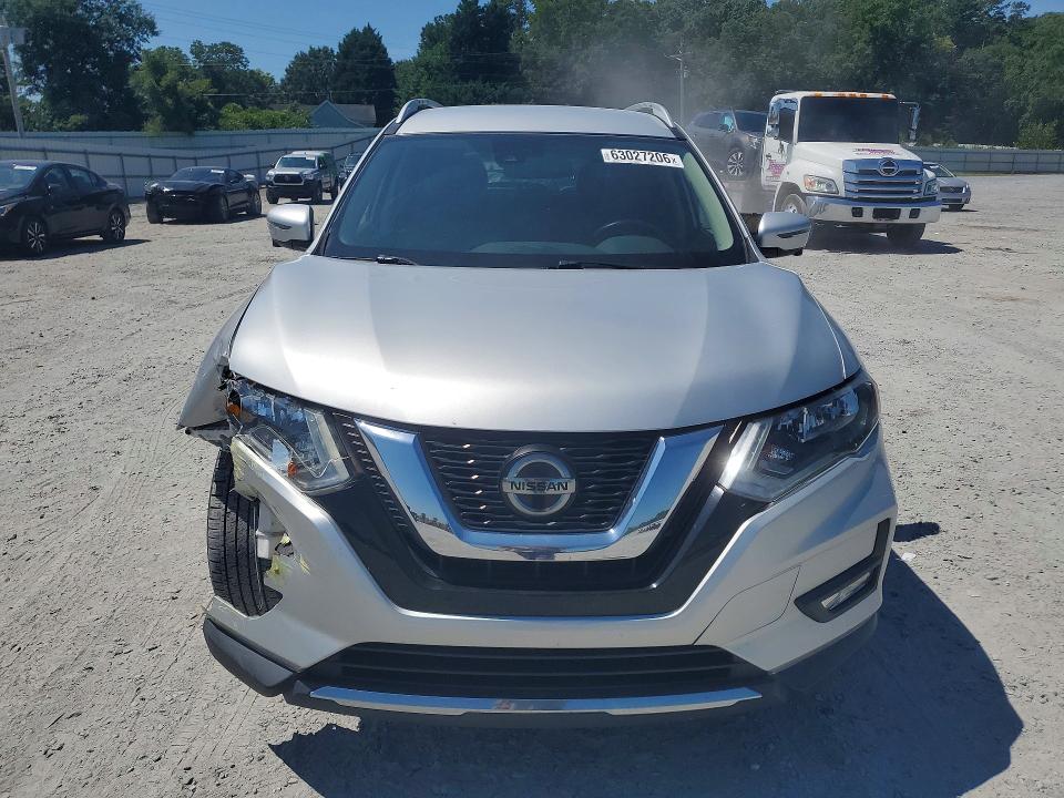 Photo 5 from auction – 2019 NISSAN ROGUE with VIN 5N1AT2MT4KC740188