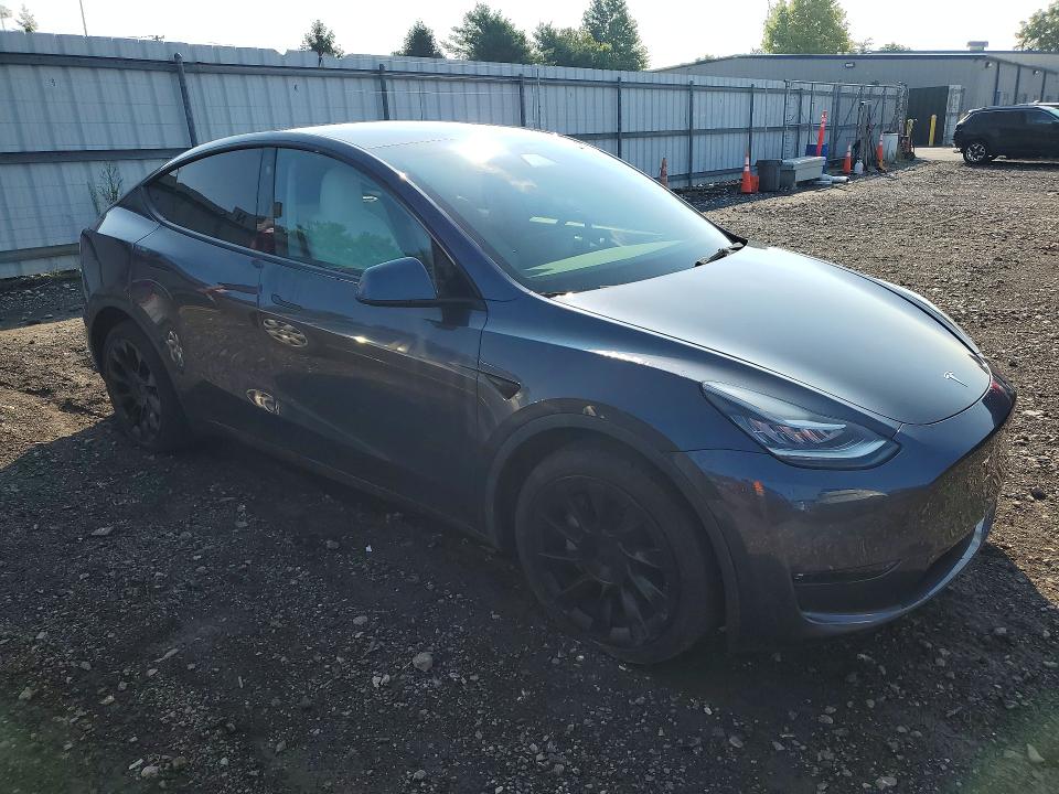 Фото 4 с аукциона – 2022 TESLA MODEL Y с VIN 7SAYGDEE5NF358684