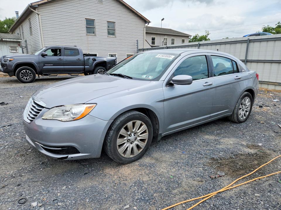 CHRYSLER 200 2014 with VIN 1C3CCBAB2EN146723 - Photo from auction