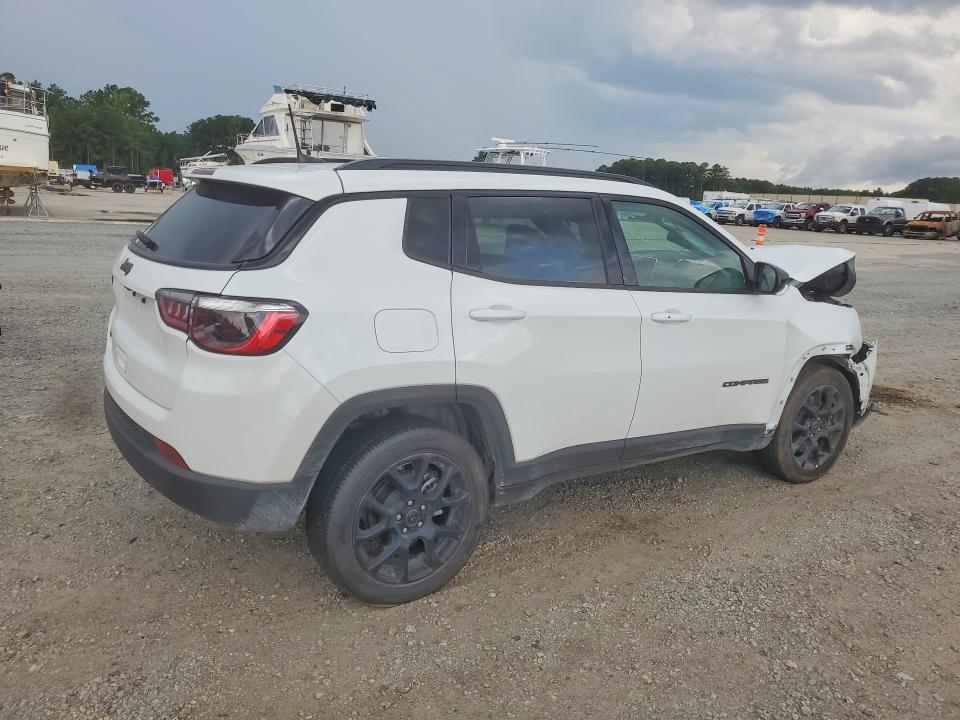 Photo 3 from auction – 2025 JEEP COMPASS with VIN 3C4NJDBN7ST599343