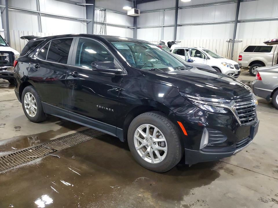 Photo 4 from auction – 2023 CHEVROLET EQUINOX with VIN 3GNAXUEG8PL175033
