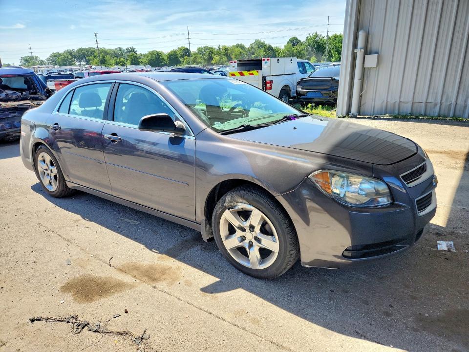 Photo 4 from auction – 2012 CHEVROLET MALIBU with VIN 1G1ZB5E04CF336008