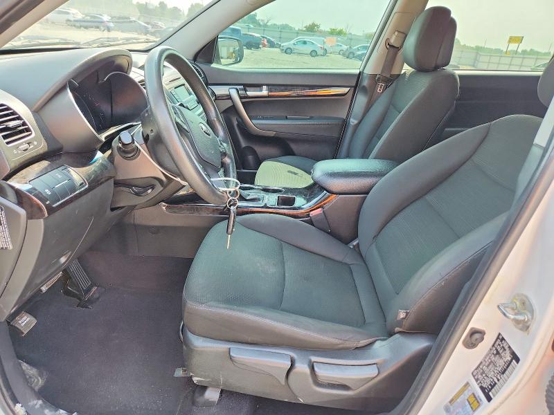 Photo 7 from auction – 2015 KIA SORENTO with VIN 5XYKTDA71FG602993