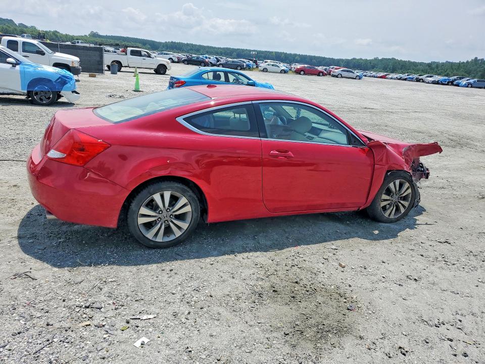 Photo 3 from auction – 2011 HONDA ACCORD with VIN 1HGCS1B83BA000413