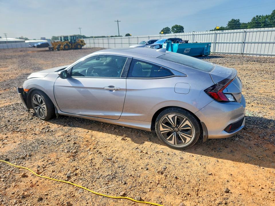 Photo 2 from auction – 2017 HONDA CIVIC with VIN 2HGFC3B76HH351663
