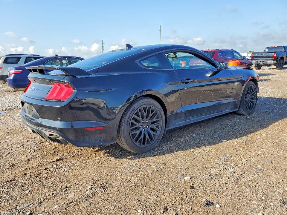 Photo 3 from auction – 2020 FORD MUSTANG with VIN 1FA6P8CF0L5169338