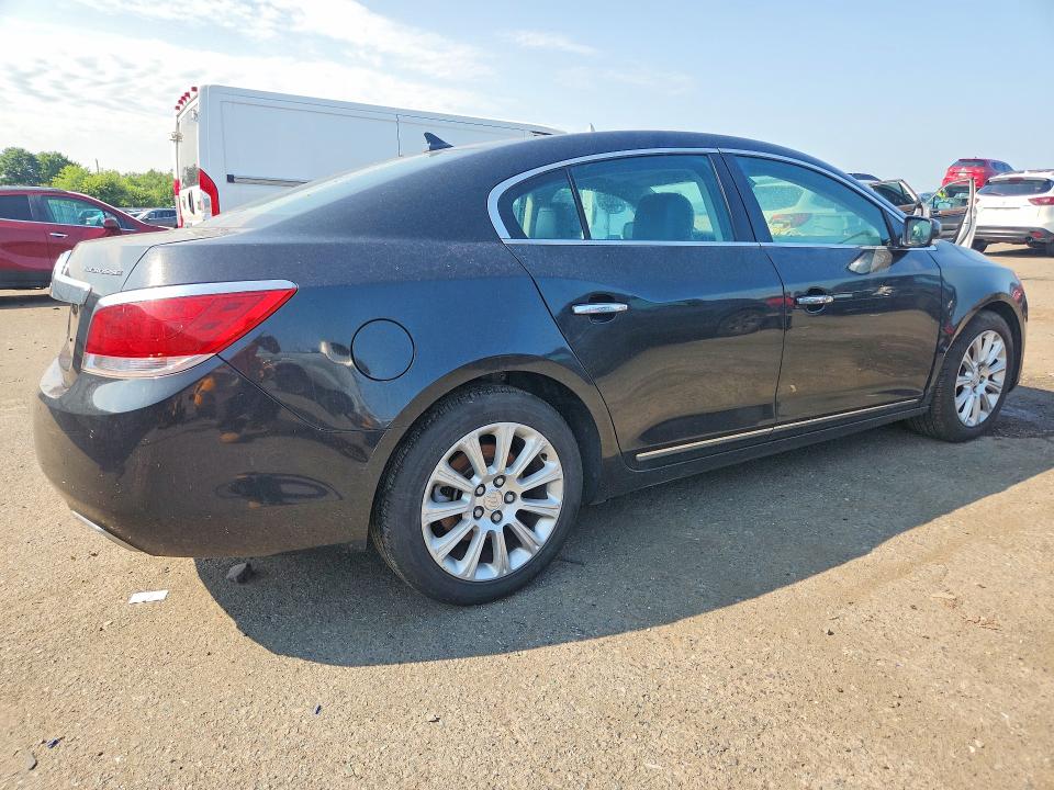 Photo 3 from auction – 2013 BUICK LACROSSE with VIN 1G4GF5E36DF232582