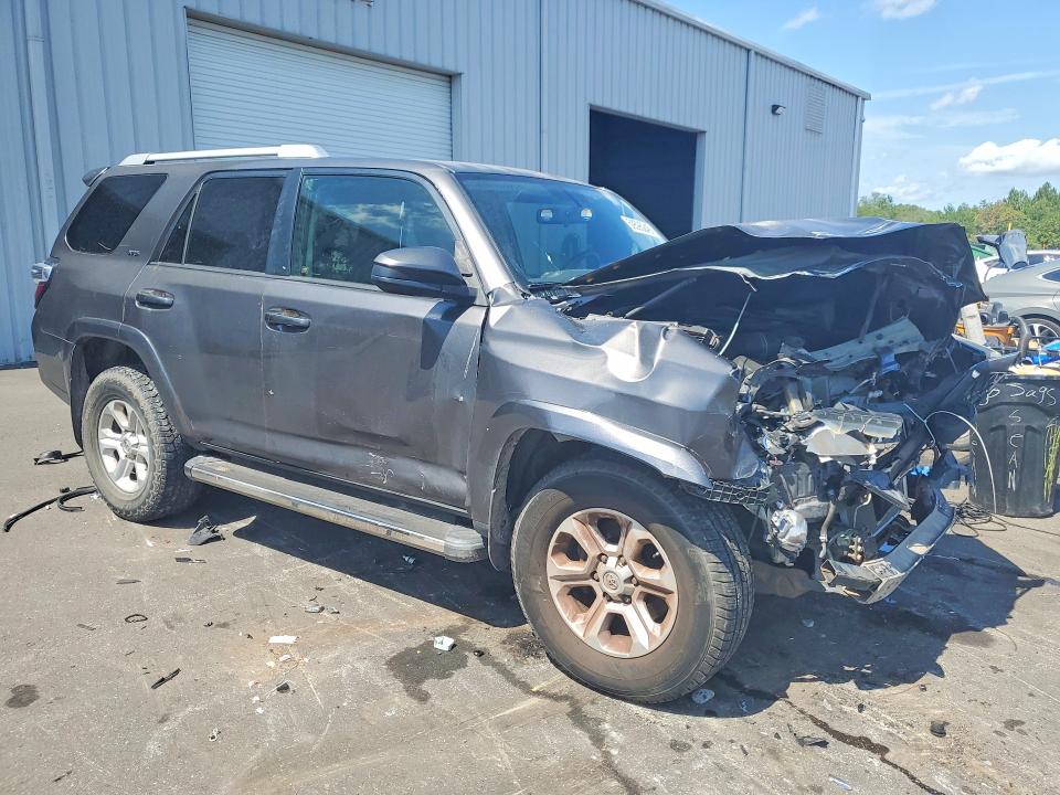 Photo 4 from auction – 2015 TOYOTA 4RUNNER with VIN JTEZU5JR2F5089485